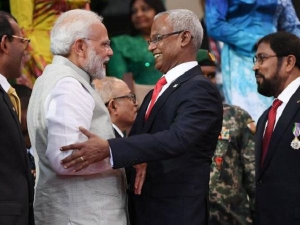 Maldives shoots down Paki