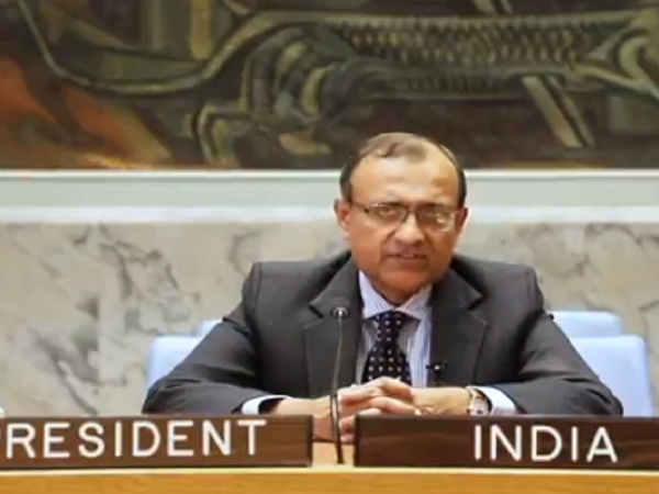 India _1&nbsp;&nbsp;H x W