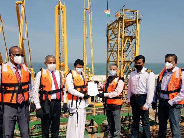 India delivers 40,000 metric tonnes of fuel to Sri Lanka to help ease energy crisis