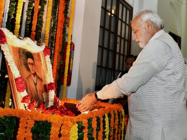 PM Modi pay tributes to Veer Savarkar on death anniversary PM Modi pay tributes to Veer Savarkar on death anniversary