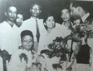 lata mangeshkar and veer savarkar