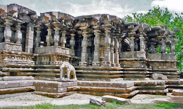 1000 Pillar Temple 