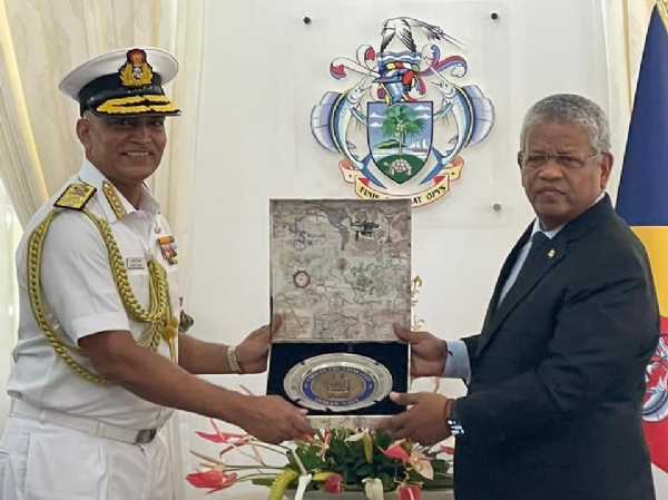 Indian Navy chief Seychelles