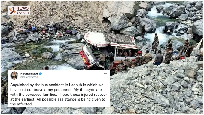 7 martyred, 19 injured as vehicle falls into Ladakh river