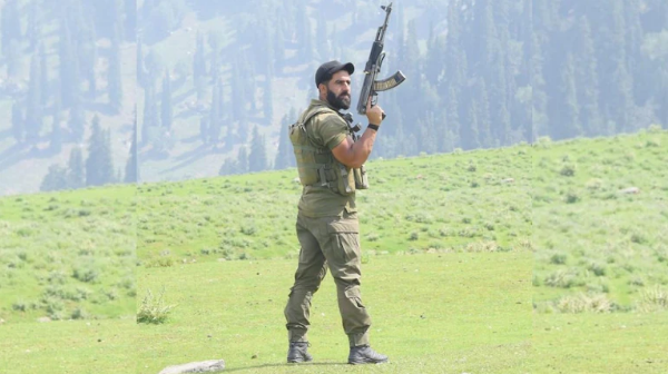 Video of martyred J&K cop Mudassir Ahmad singing Dil Diya Hai, Jaan Bhi Denge goes viral