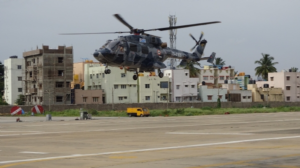 HAL carries out flight of wheeled version ALH with 2-segmented MRBs for Navy and ICG
