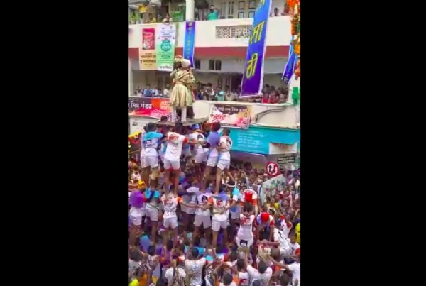 Dahi Handi of Chhatrapati Shivaji Maharaj killing Afzal Khan goes viral