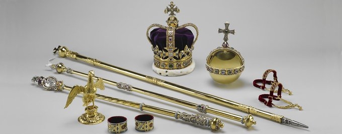 From Kohinoor encrusted crown to Delhi Durbar necklace: Queen Elizabeth  II's glorious jewellery collection