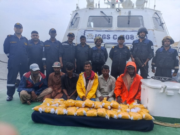 Pakistani boat carrying drugs worth Rs 200 crore caught off Gujarat coast