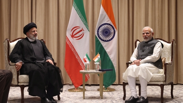 PM Modi meets Iran President, reviews Chabahar Port progress