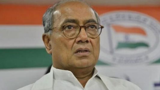After Tharoor's nomination and Gehlot's withdrawal, Digvijay Singh might be Congress's second option for Party Presidency