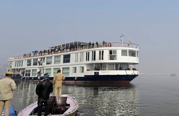 ganga vilas cruise stuck Chhapra