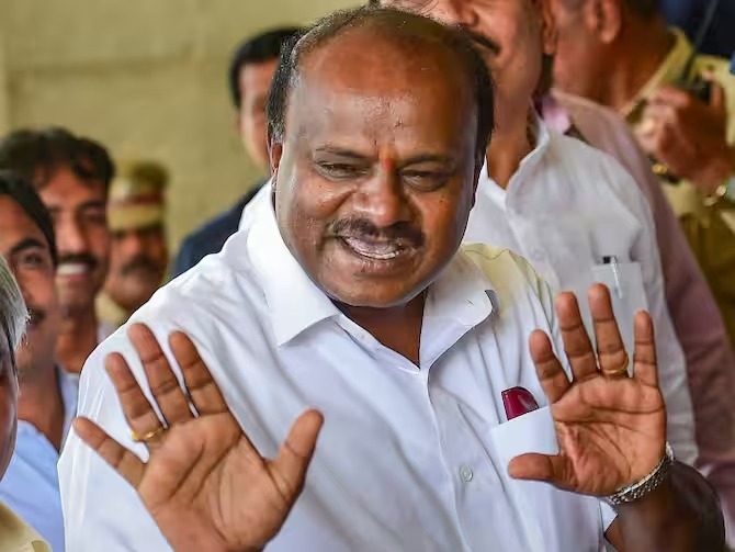 CM H D Kumaraswamy 