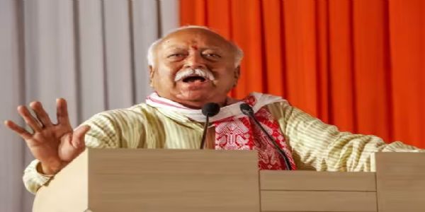 RSS Chief Mohan Bhagwat visits Auniati Monastery of Ekasarana Dharma