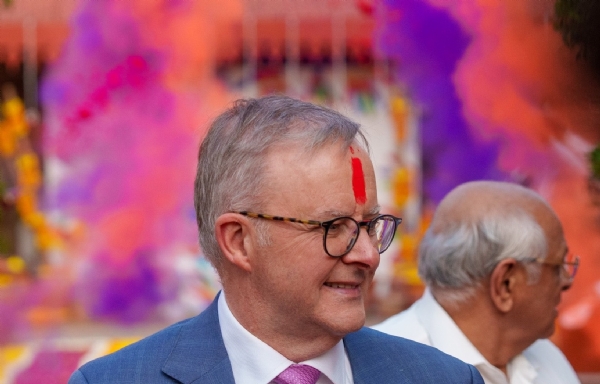 Anthony Albanese celebrates Holi 