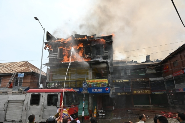 Srinagar Dargah Hazratbal