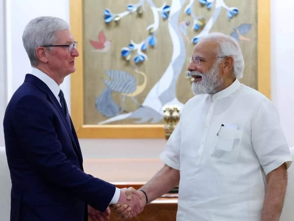 PM Modi meets Tim coook