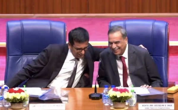 Justice MR Shah and Chandrachud