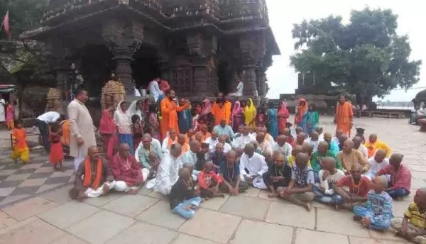 Around 190 people from 35 Muslim families converted to Hinduism in Dewas