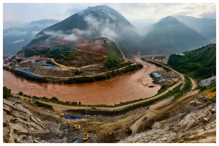 China’s Dam, Congress’s Politics