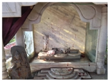 Tension in West Bengal’s Birbhum After Ram-Sita Idols Vandalised at Temple, Blood-Like Substance Found