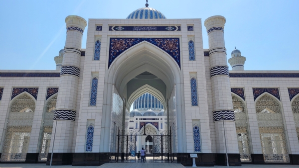 Mosque in Dushanbe Mosque in Dushanbe