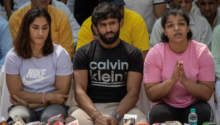 women wrestlers 