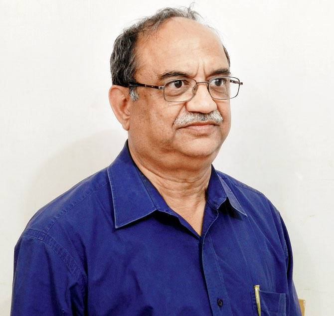 Dr Sanjeev Kelkar
